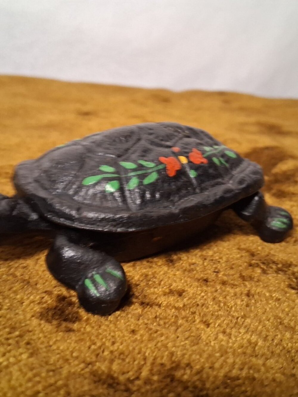 Vintage Wilton Cast Iron Turtle Trinket Box Hinged Black Painted Flowers Dish 4" - Picture 5 of 14